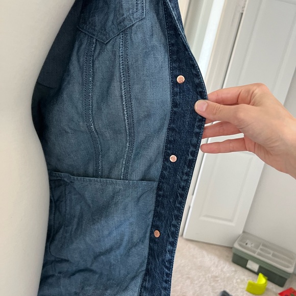 Guess denim jacket. Size S - Picture 7 of 14